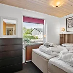 3 Bedroom Awesome In *