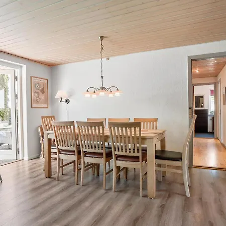 3 Bedroom Awesome In 펜션 Videbæk