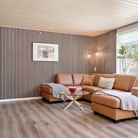 3 Bedroom Awesome In *