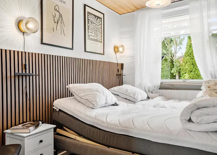 3 Bedroom Awesome In * Videbæk