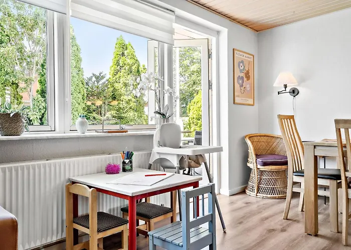3 Bedroom Awesome In 펜션 *