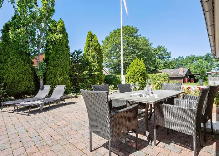 3 Bedroom Awesome In *